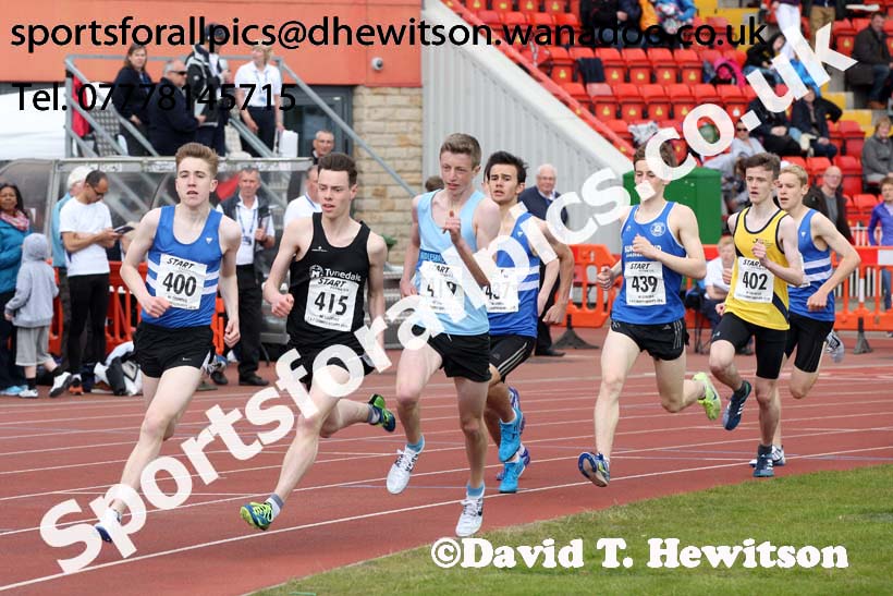 Mens under-17s 800 metres, North Eastern Track and Field Champs, Gateshead Stadium. Photo: David T. Hewitson/Sports for All Pics